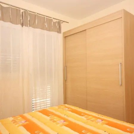 3193j Appartamento *